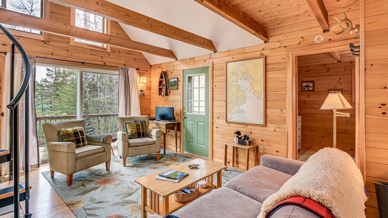 Photo of Bedroom in Lamoine
