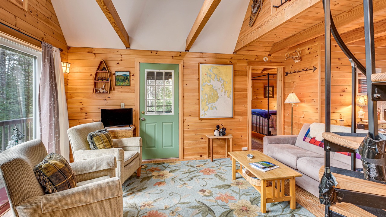 Photo of Livingroom in Lamoine