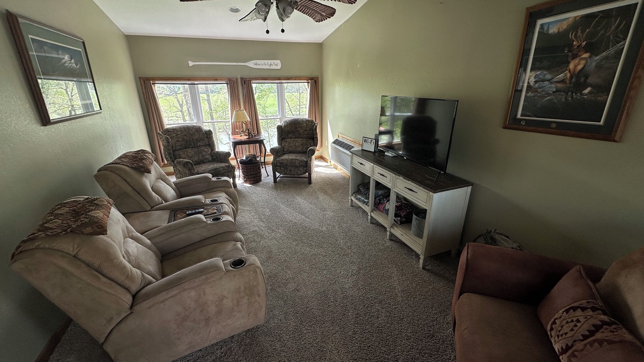 Photo of Livingroom in Steelville