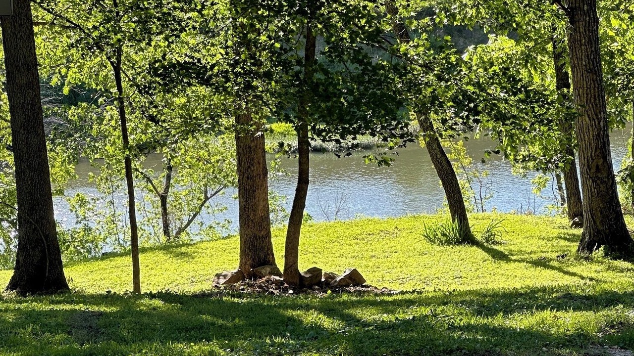 Photo of Others in Steelville