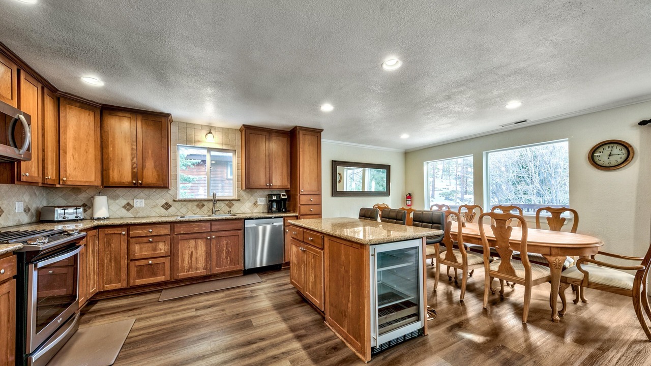 Photo of Kitchen in Round Hill Village