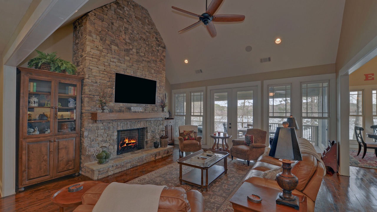 Photo of Livingroom in Toccoa