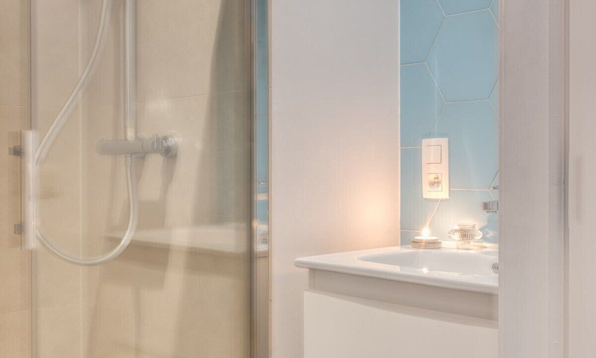 Photo of Bathroom in University District