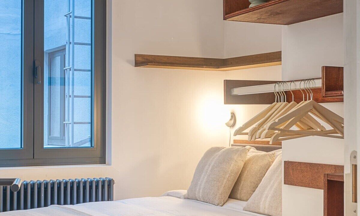 Photo of Bedroom in University District