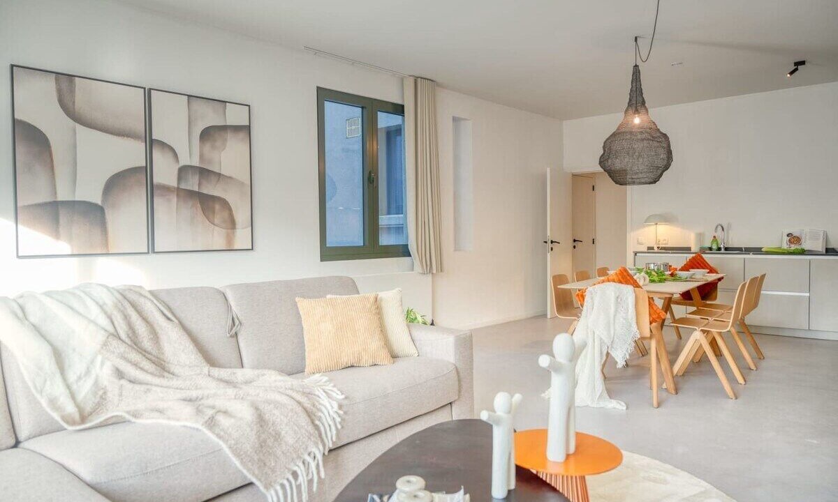 Photo of Livingroom in University District