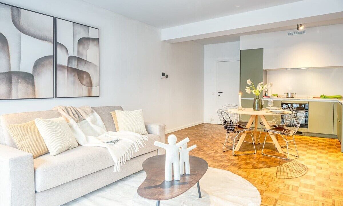 Photo of Livingroom in University District