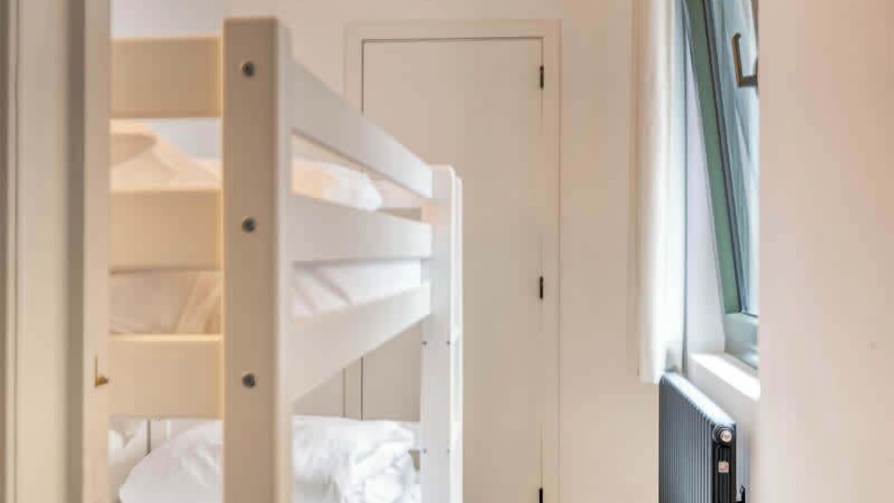 Photo of Bedroom in University District
