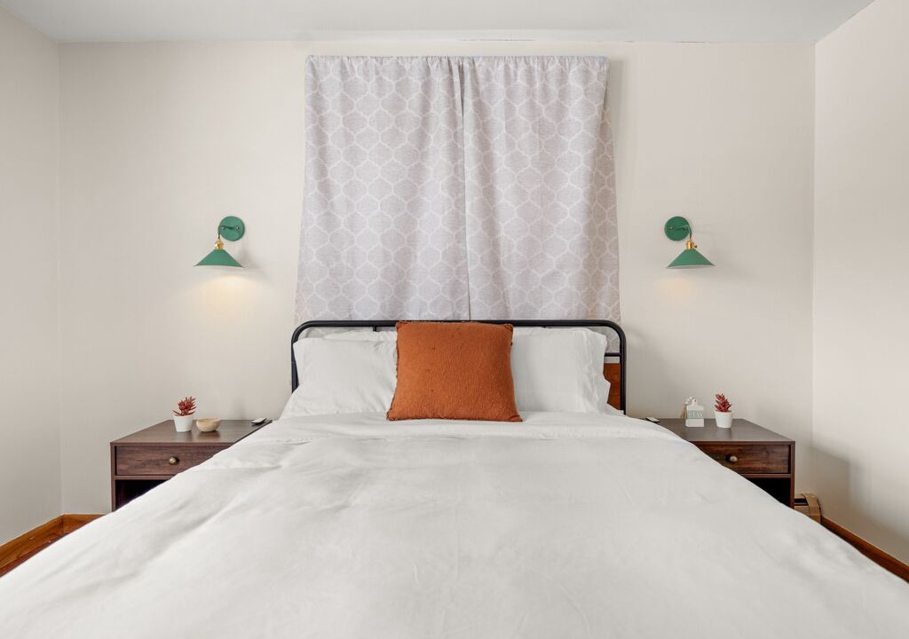 Photo of Bedroom in Lamoine