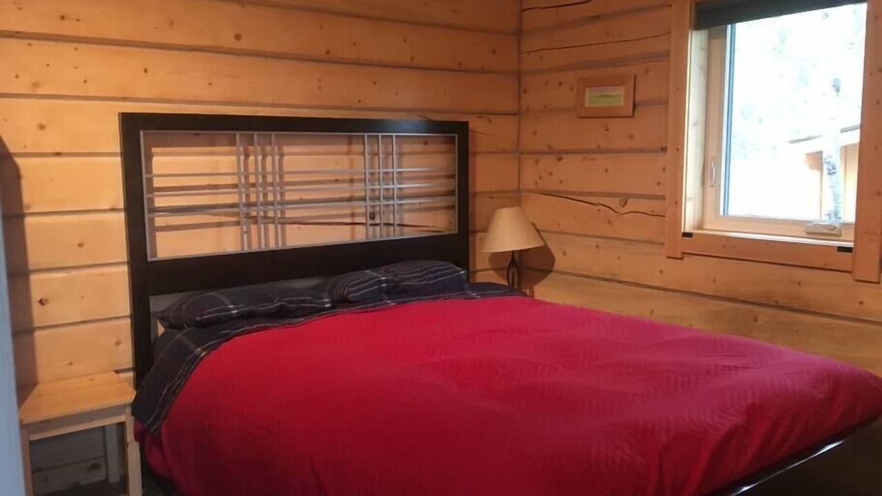 Photo of Bedroom in Whitehorse