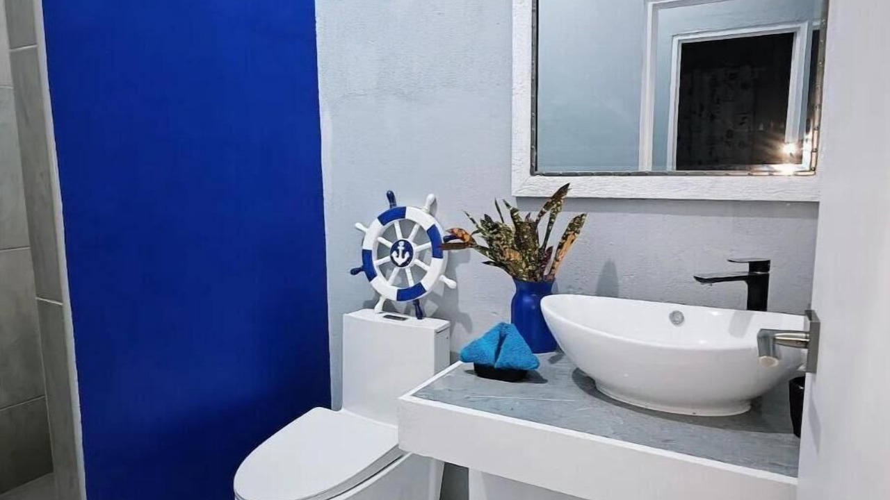 Photo of Bathroom in Argyle