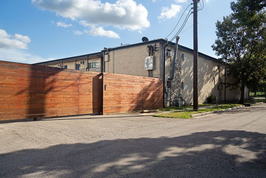 Photo of Outdoor in Neartown