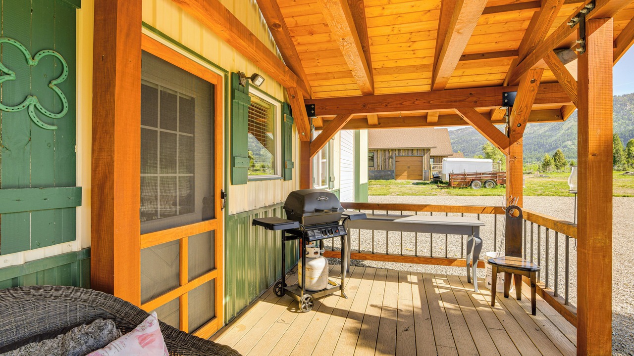 Photo of Patio Balcony in Thayne