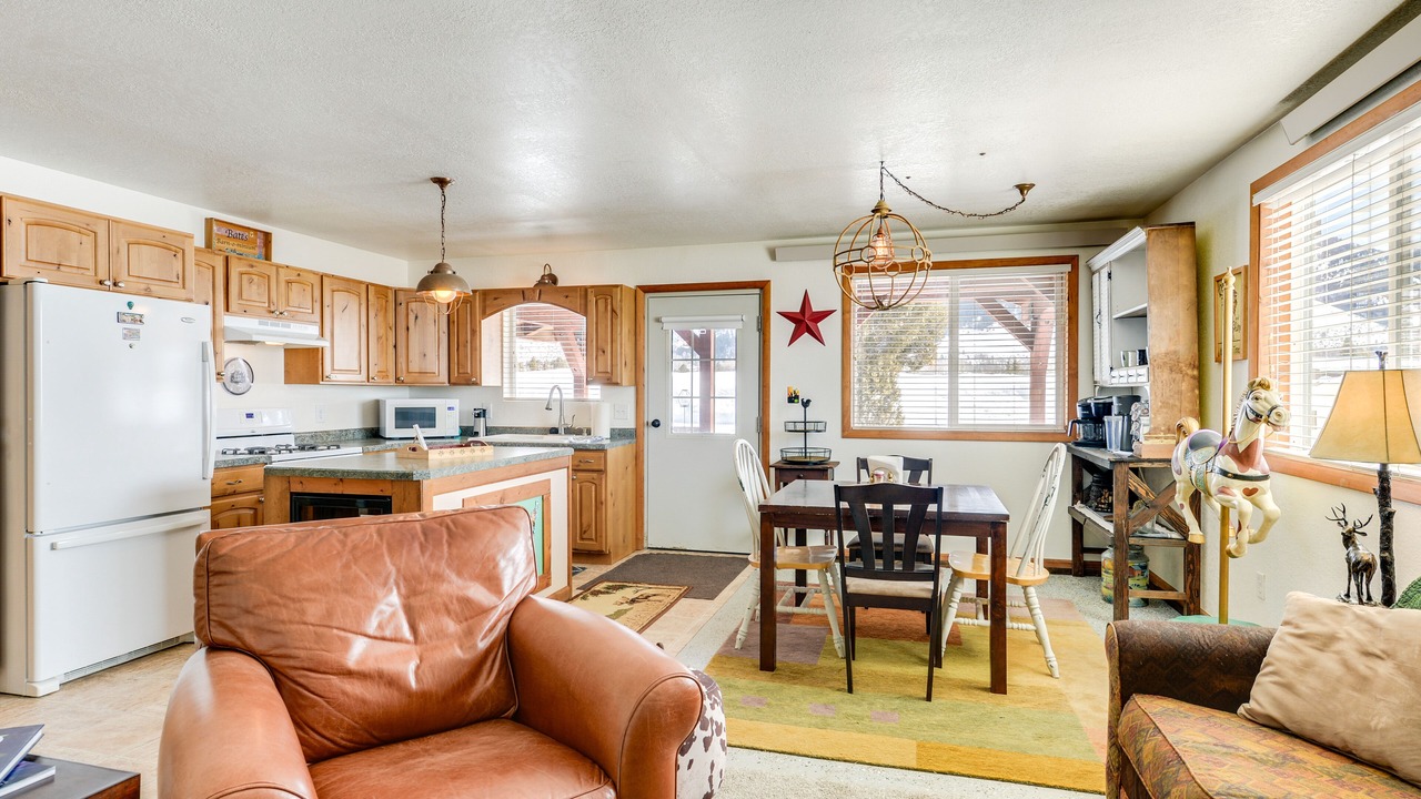 Photo of Livingroom in Thayne