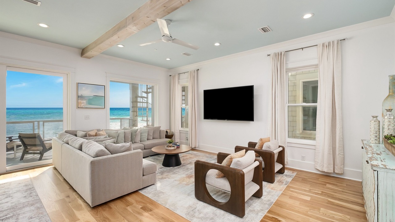 Photo of Livingroom in Laguna Beach Estates