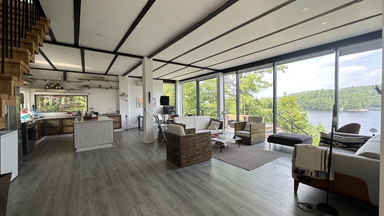 Photo of Livingroom in Algonquin Highlands