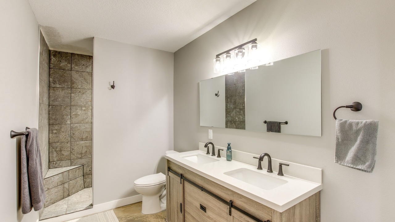 Photo of Bathroom in Highland Center