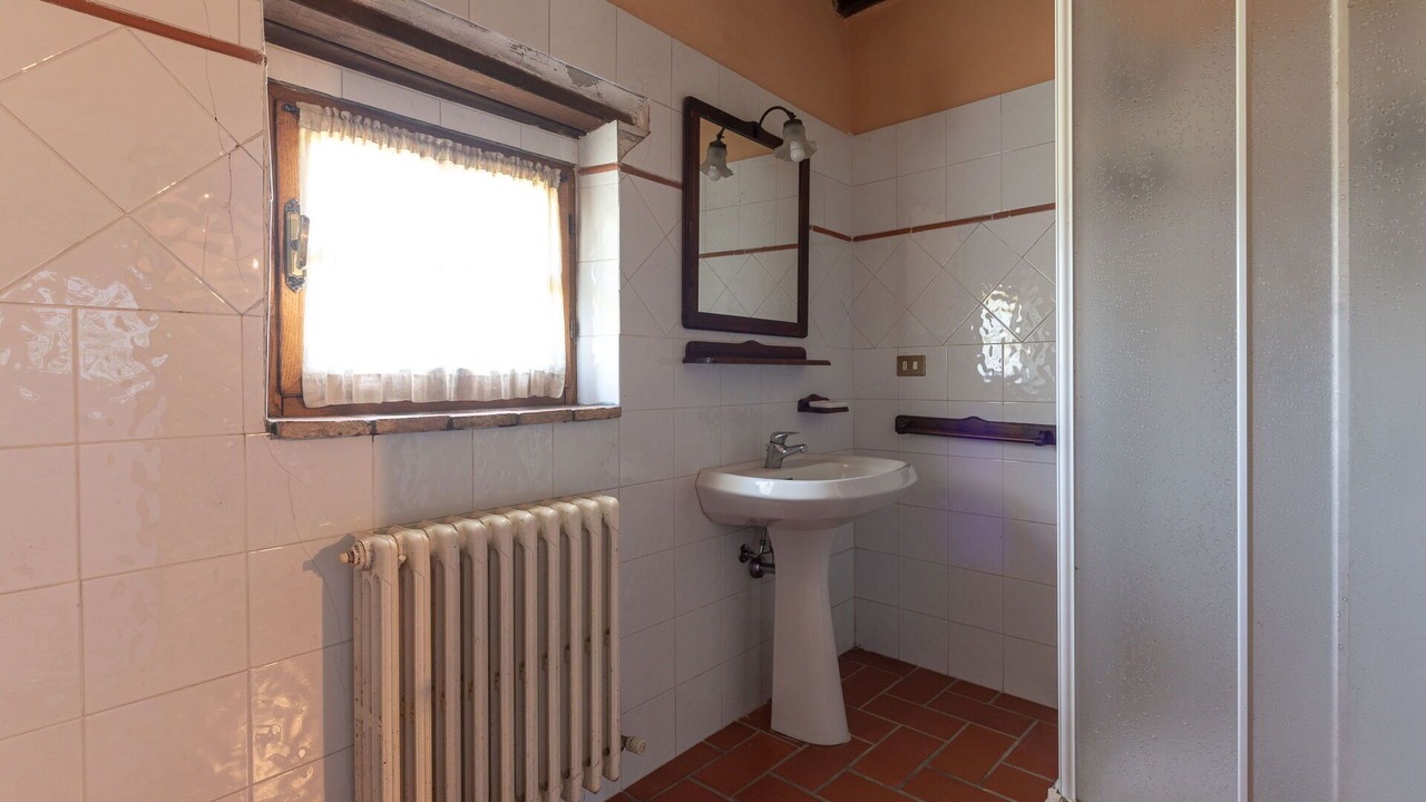 Photo of Bathroom in Cinigiano