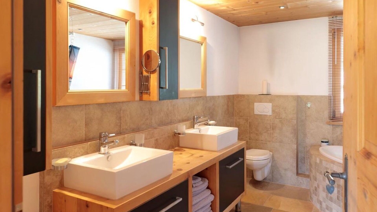 Photo of Bathroom in Grisons