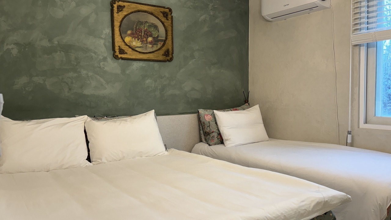 Photo of Bedroom in Sinsu-dong