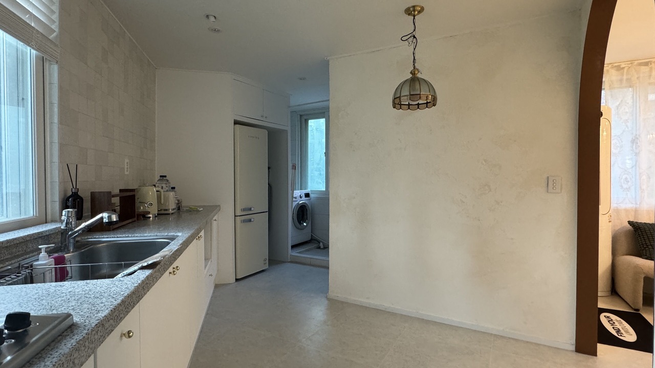 Photo of Kitchen in Sinsu-dong
