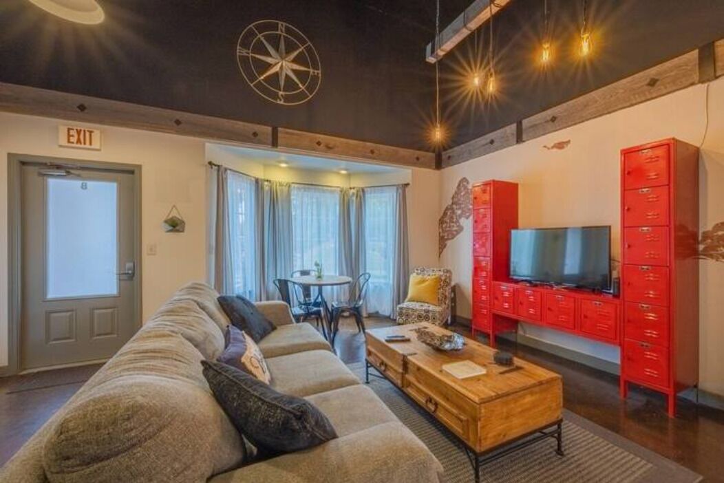 Photo of Livingroom in Demorest