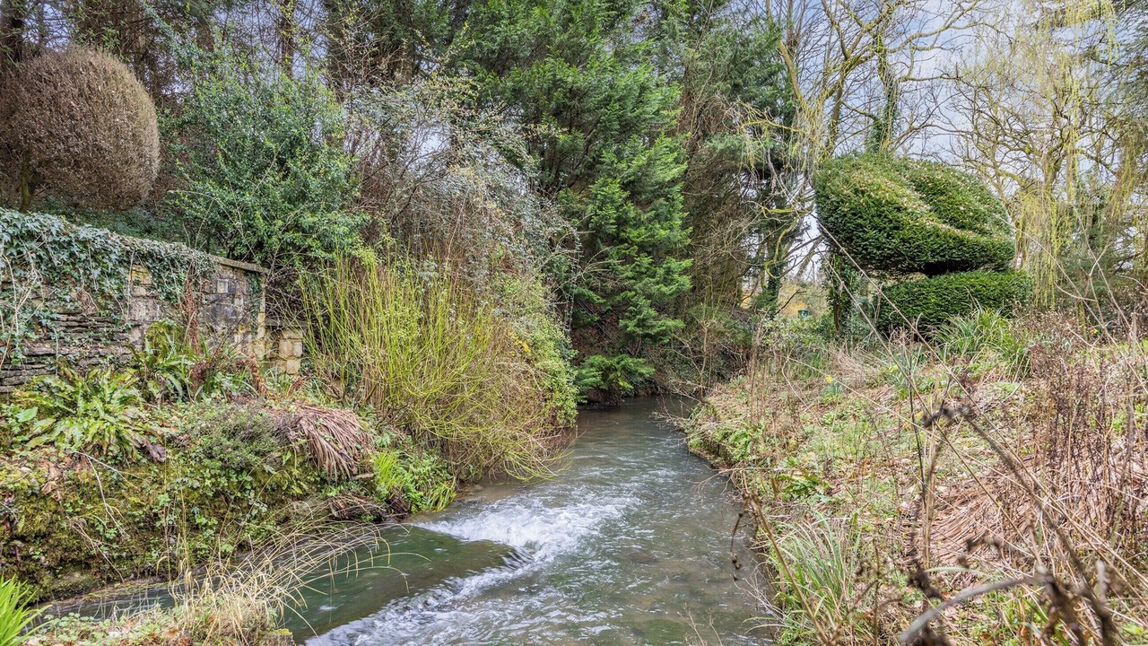 Photo of Others in Painswick