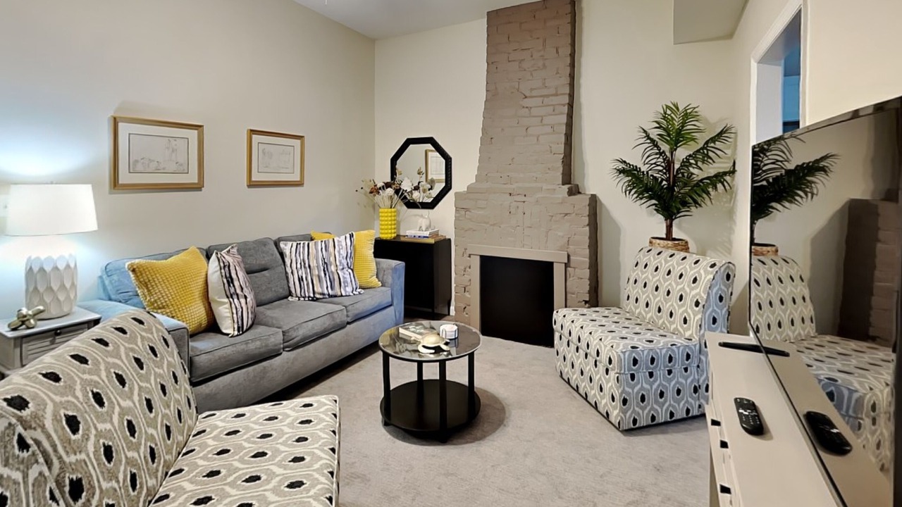 Photo of Bedroom in Metropolitan