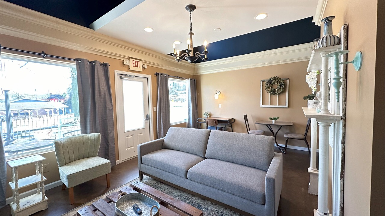 Photo of Livingroom in Demorest