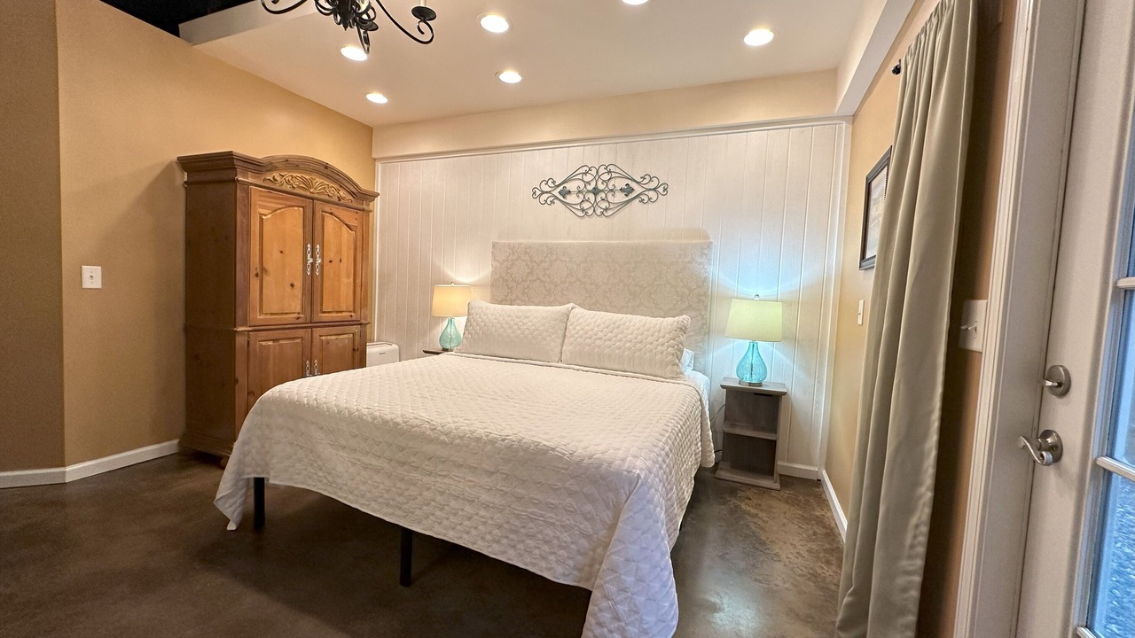 Photo of Bedroom in Demorest
