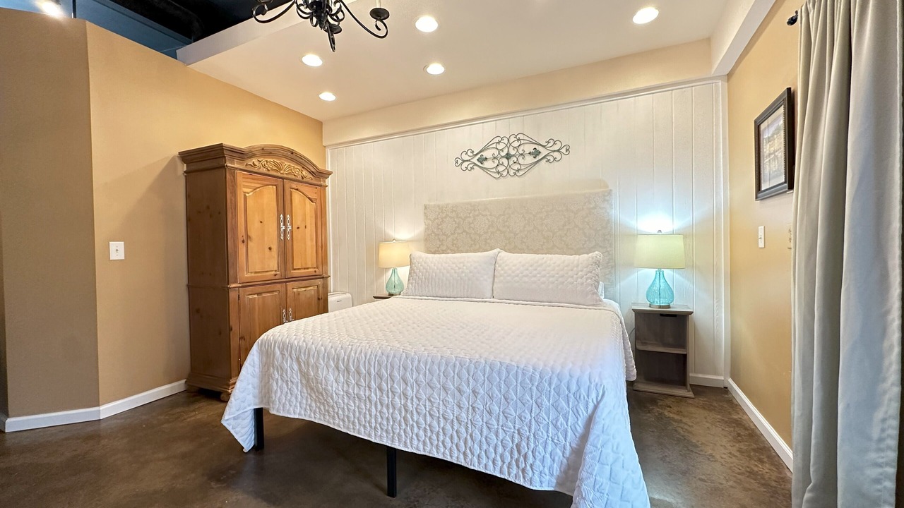 Photo of Bedroom in Demorest