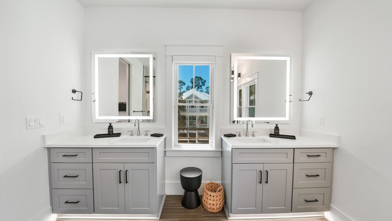 Photo of Bathroom in Lakeside at Blue Mountain Beach