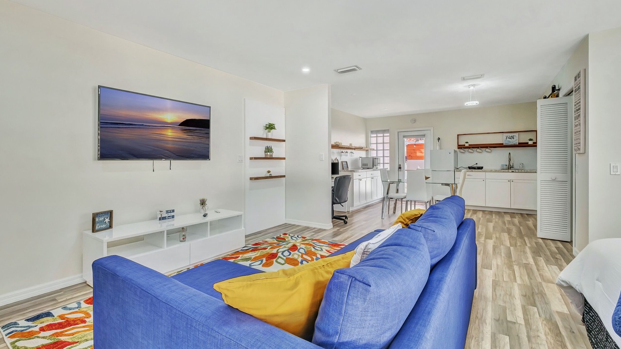 Photo of Livingroom in Country Club