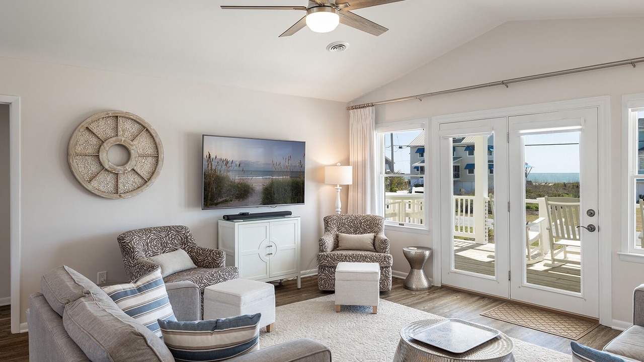 Photo of Livingroom in Atlantic Beach