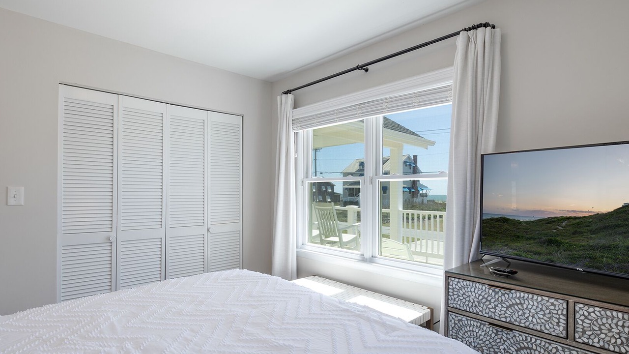 Photo of Bedroom in Atlantic Beach
