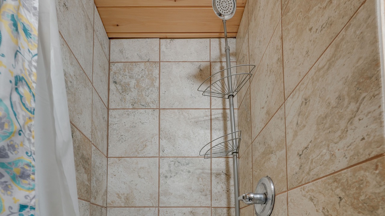 Photo of Bathroom in Rising Fawn