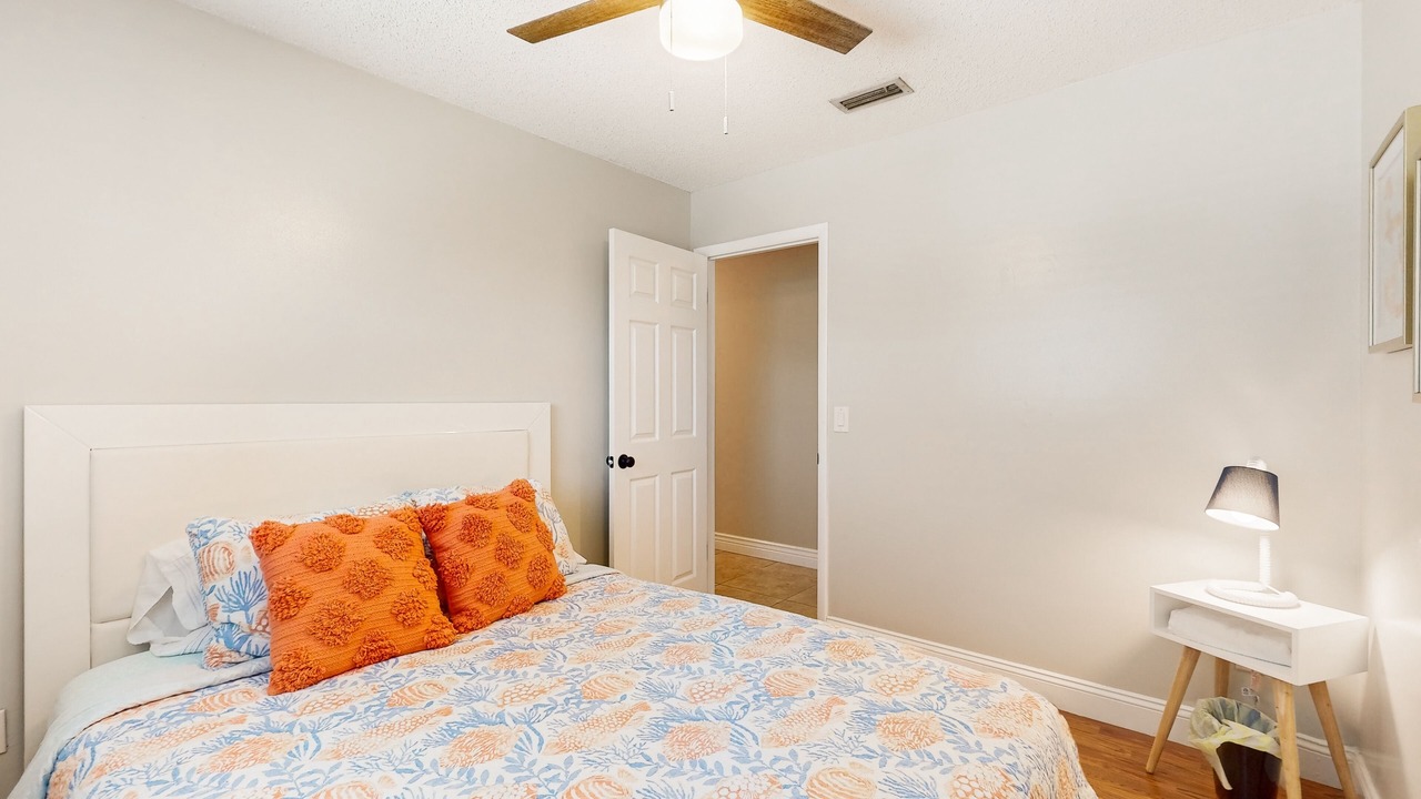 Photo of Bedroom in College Green Estates