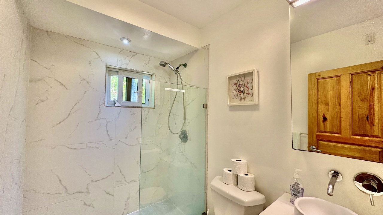 Photo of Bathroom in Antoneys Cay