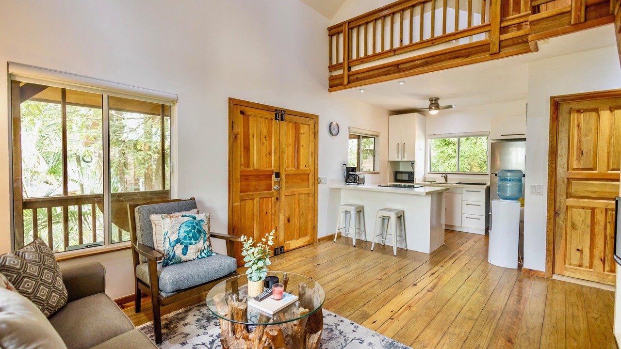 Photo of Bedroom in Antoneys Cay
