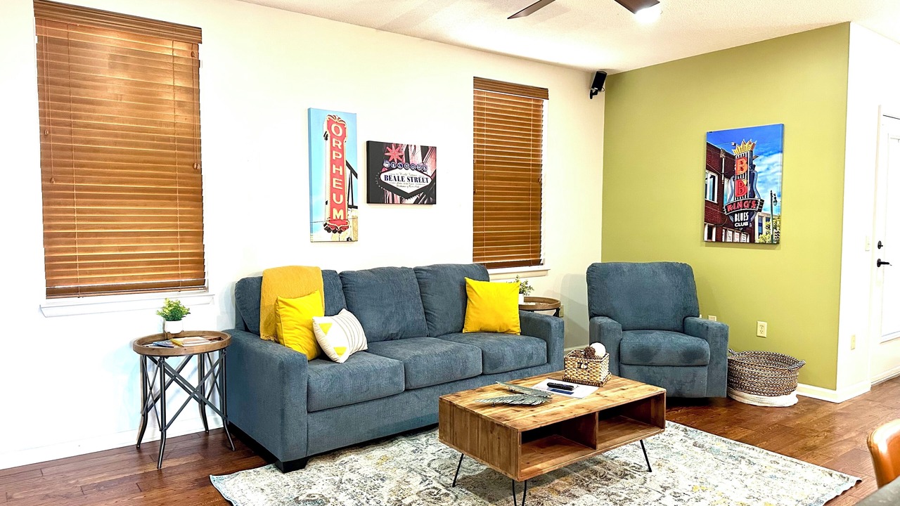 Photo of Livingroom in South Main Historic District