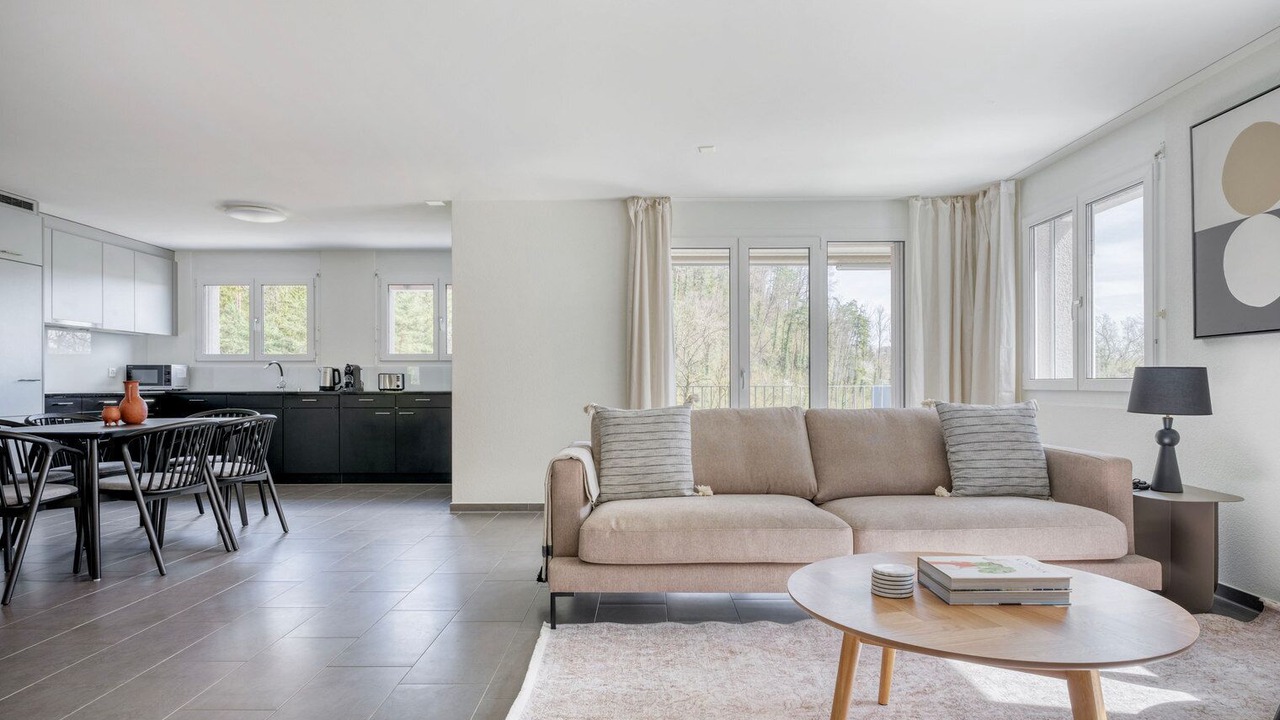 Photo of Livingroom in Center