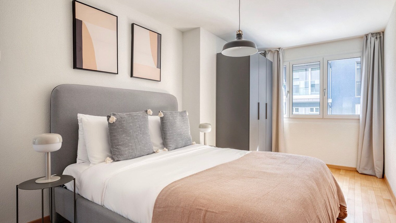 Photo of Bedroom in Center