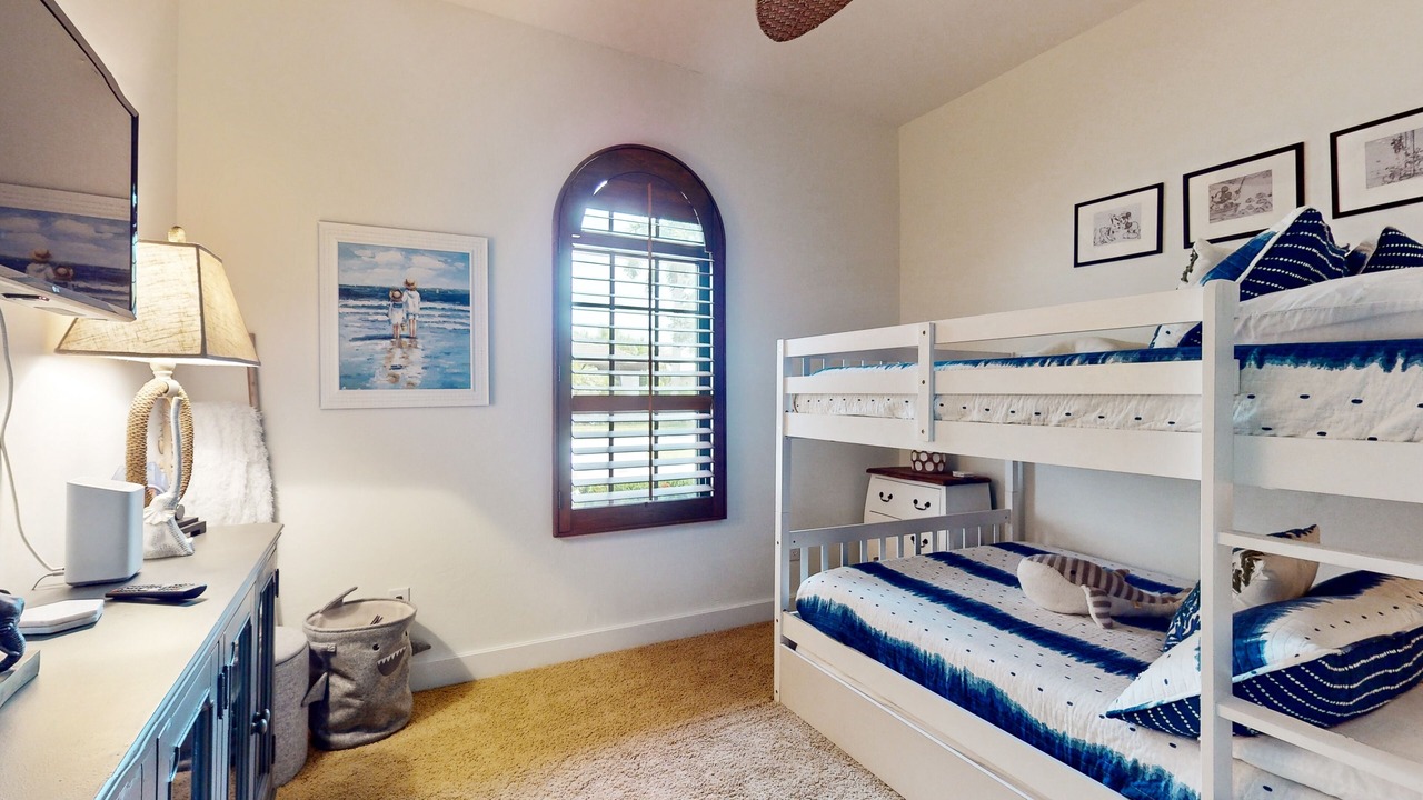 Photo of Bedroom in The Majors