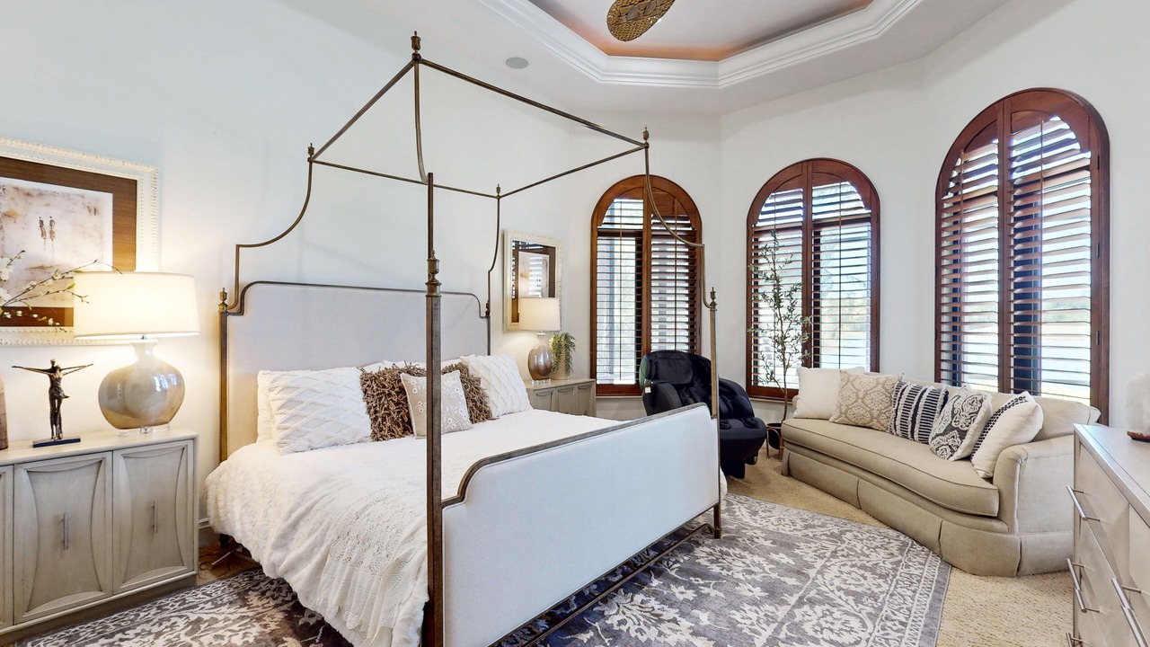 Photo of Bedroom in The Majors