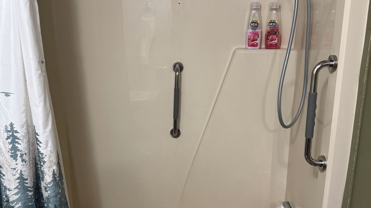 Photo of Bathroom in Flint Creek
