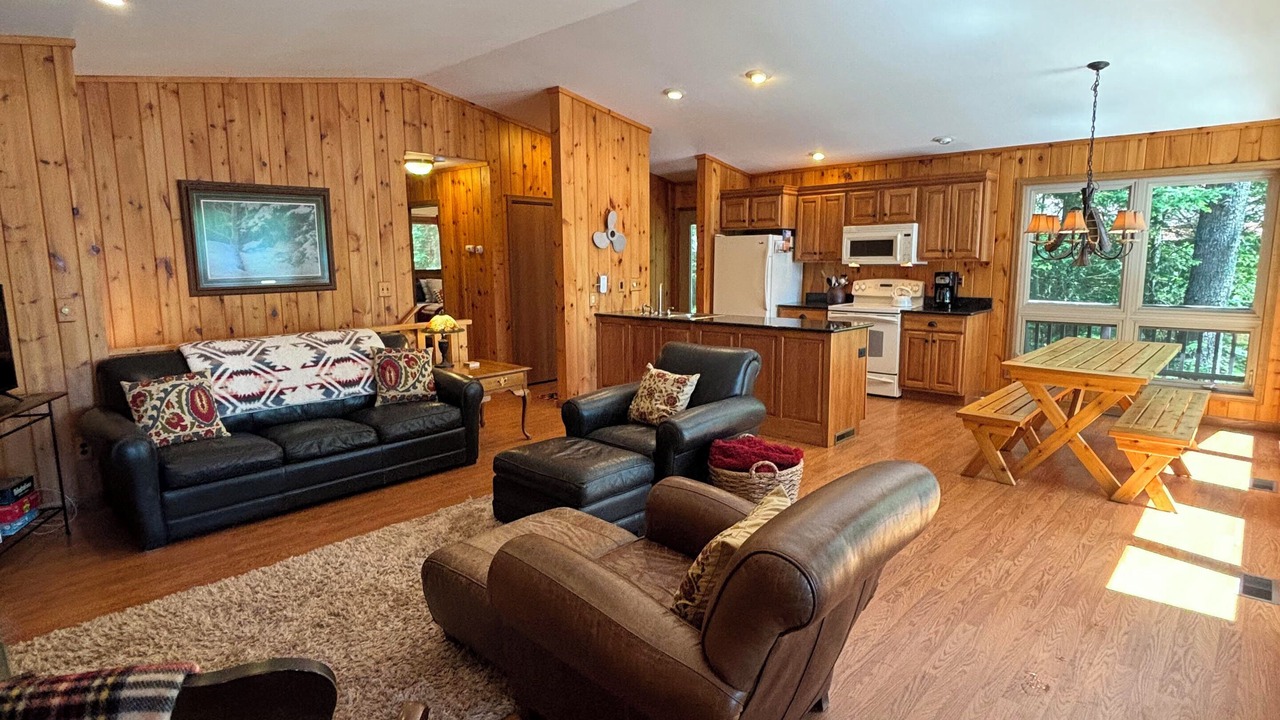 Photo of Livingroom in Eagle River