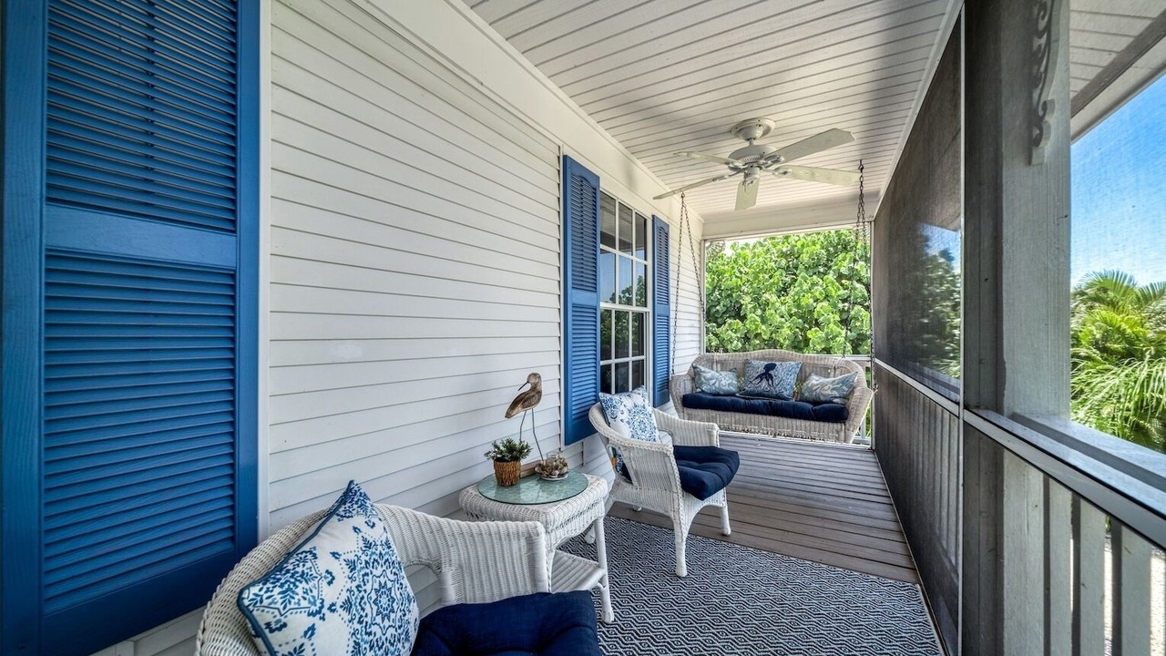 Photo of Patio Balcony in Murex Lakes