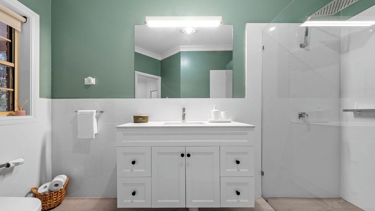 Photo of Bathroom in Blaxlands Ridge