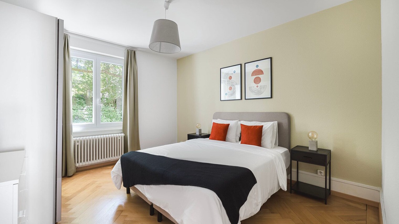 Photo of Bedroom in District 6