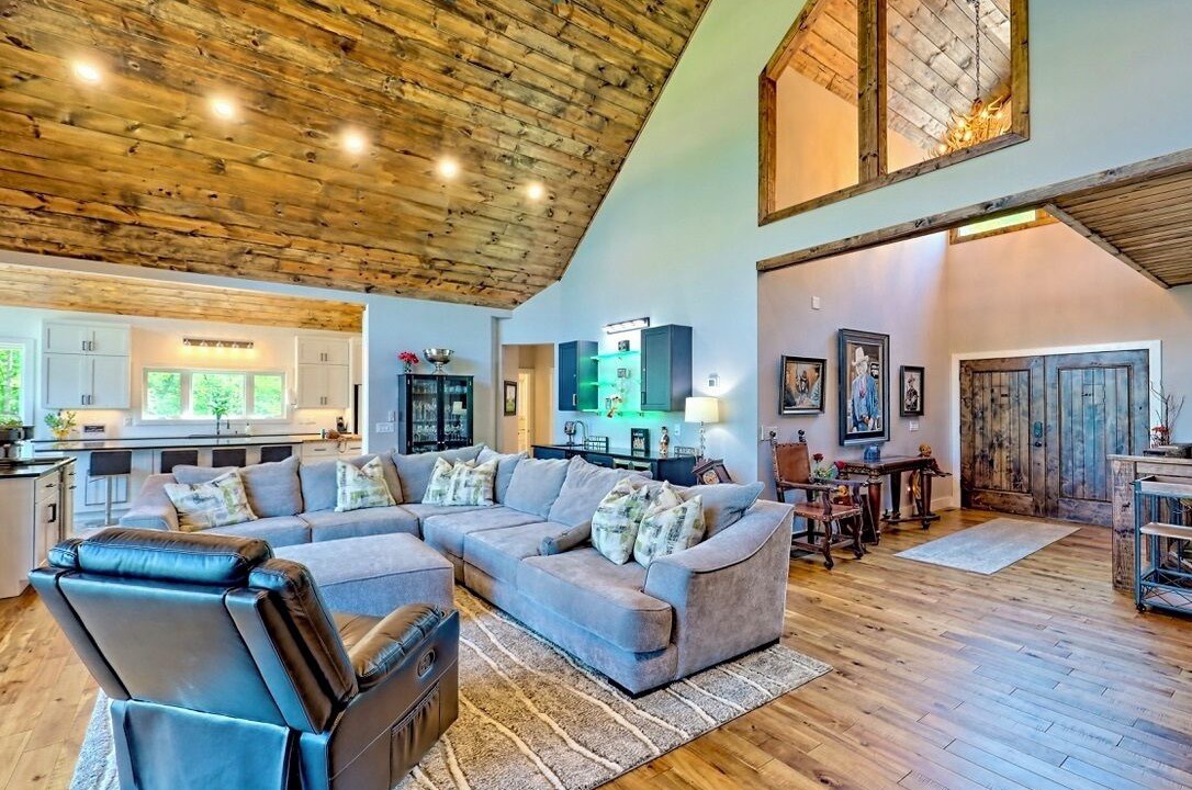 Photo of Livingroom in Sautee Nacoochee