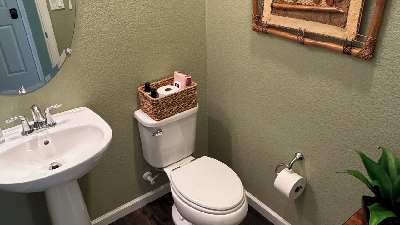 Photo of Bathroom in East Roseville Parkway